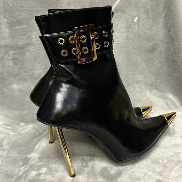 JEFFREY CAMPBELL CLOUT BOOTS SIZE 8.5 - Picture 7 of 11